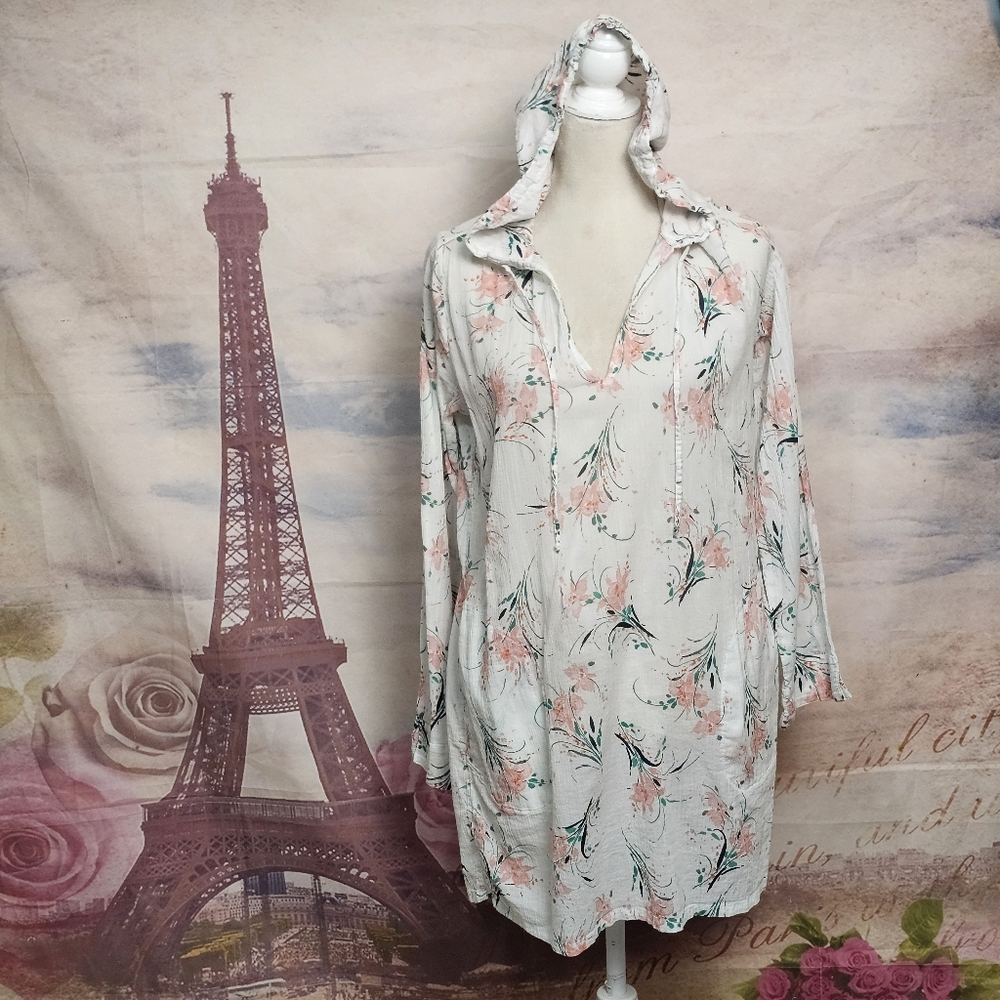 Carve Designs Gia Coverup Pink and Green Cloud Bouquet - Picture 4 of 12